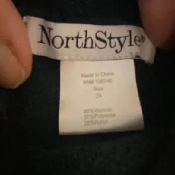 Plaid Sweater - Picture 8 of 9